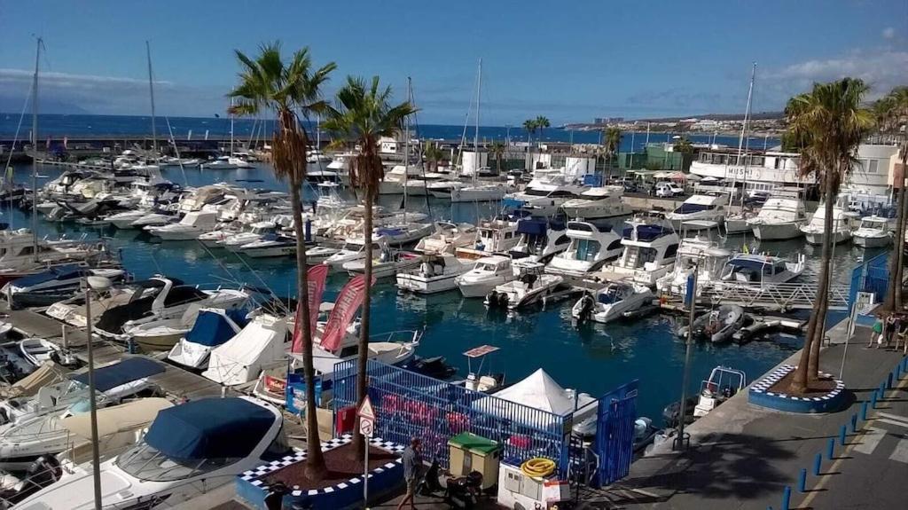 Duquesa Fairways, A Spacious Apartment With Fabulous Views And Facilities Manilva Exterior photo