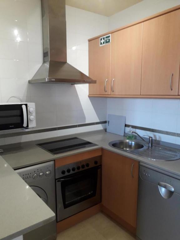 Duquesa Fairways, A Spacious Apartment With Fabulous Views And Facilities Manilva Exterior photo